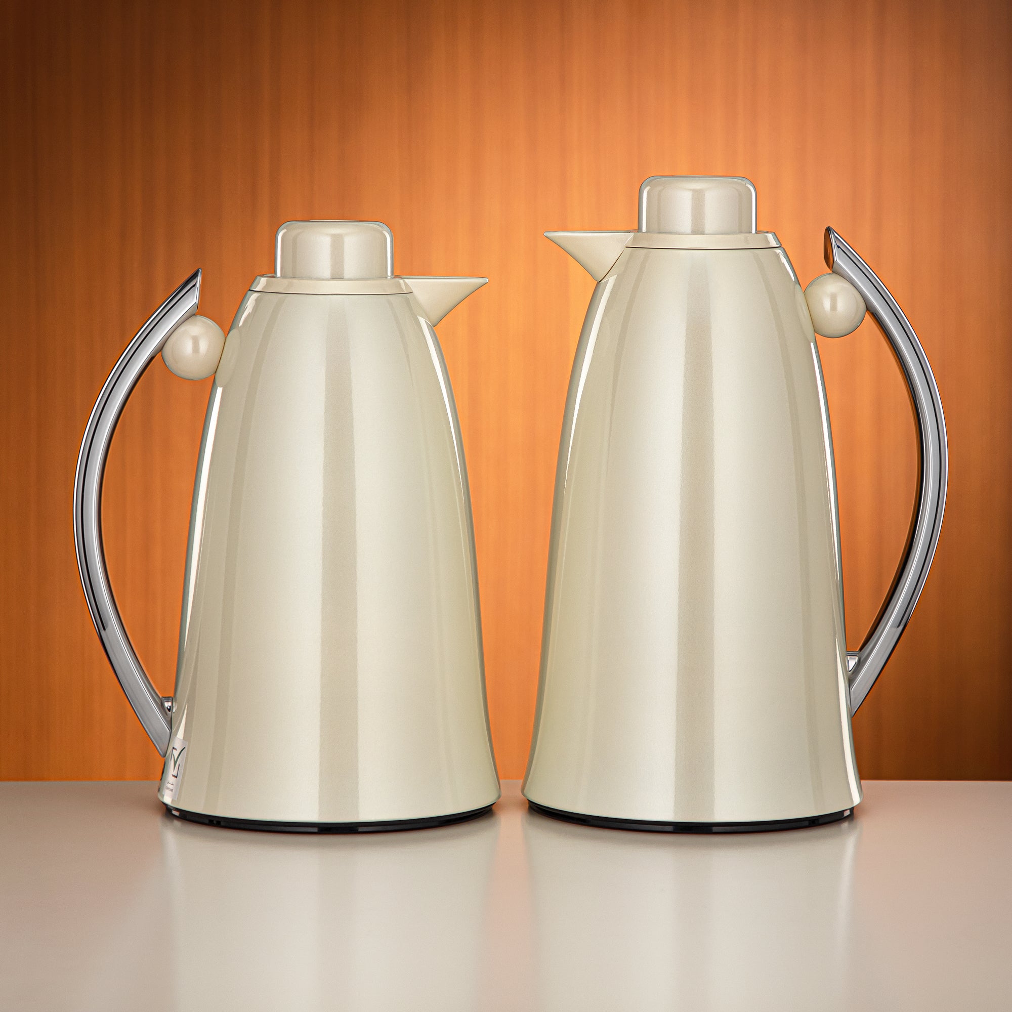 Almarjan Vacuum Flask Set 0.7L & 1L Pearl White & Silver