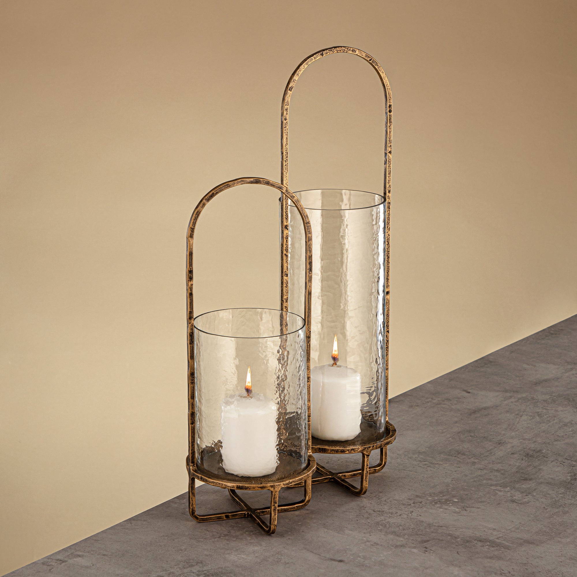 Almarjan Miles Hurricane Lantern Hammered Glass 13.5x13.5x36 CM Antique Gold Stand (GMT2960001)