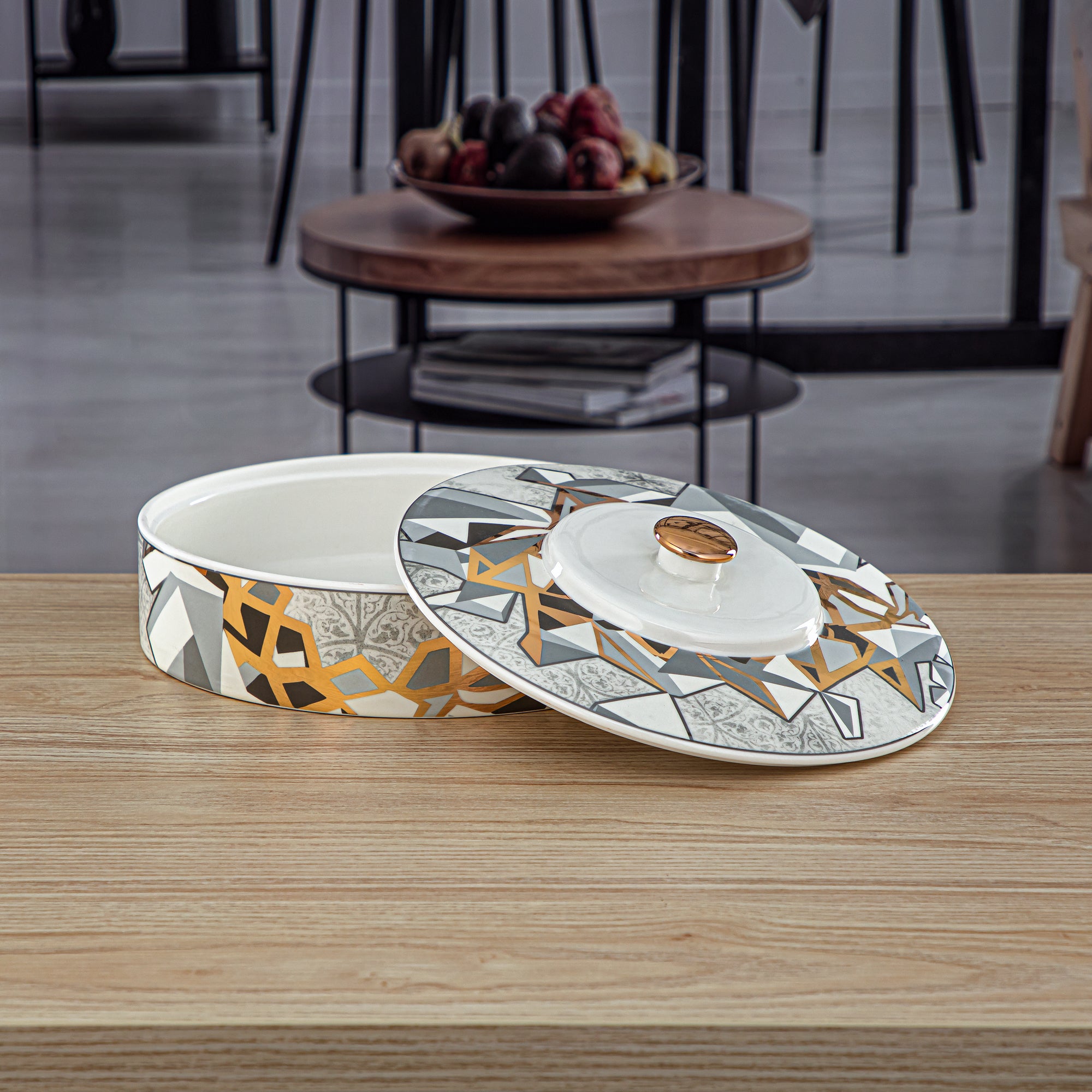 وعاء بورسلين من تشكيلة فنون بغطاء 25 سم - 1235