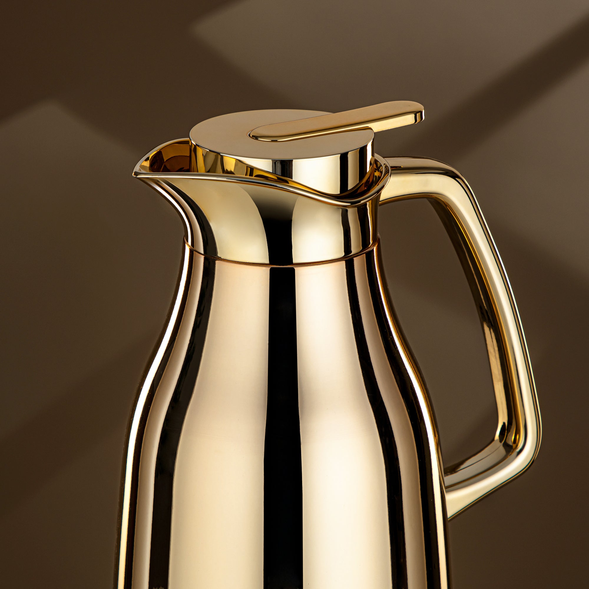 Almarjan Vacuum Flask Set Gold 0.7L + 1L (RGC-0700C95+1000C95) – Elegant Serving | Ramadan & Gatherings