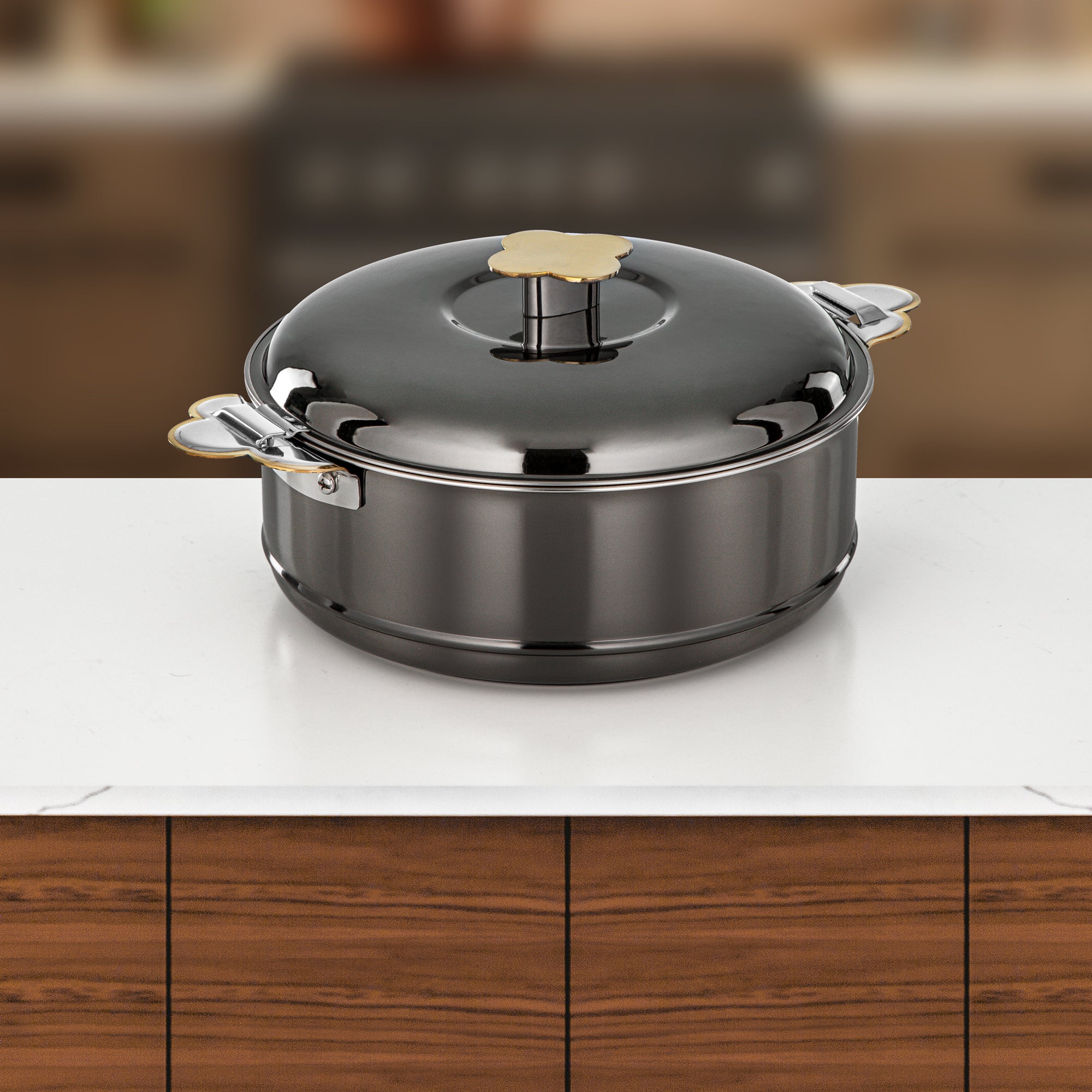 طقم حرارات المرجان فيدا، ٣ قطع بسعات ١.٥ لتر، ٢.٥ لتر و٣.٥ لتر، باللون الأسود المعدني والذهبي