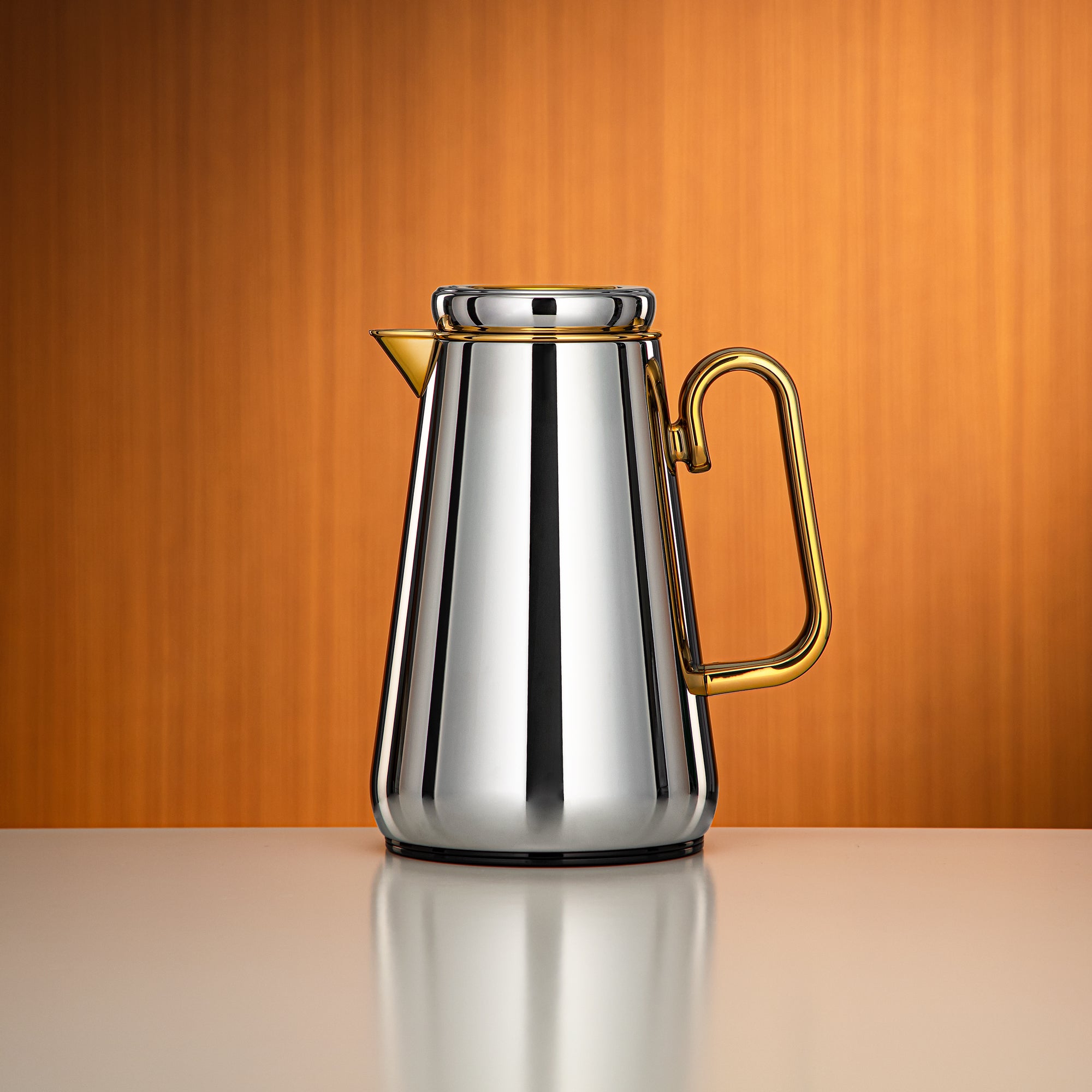 Almarjan Vacuum Flask 0.7L Silver & Gold