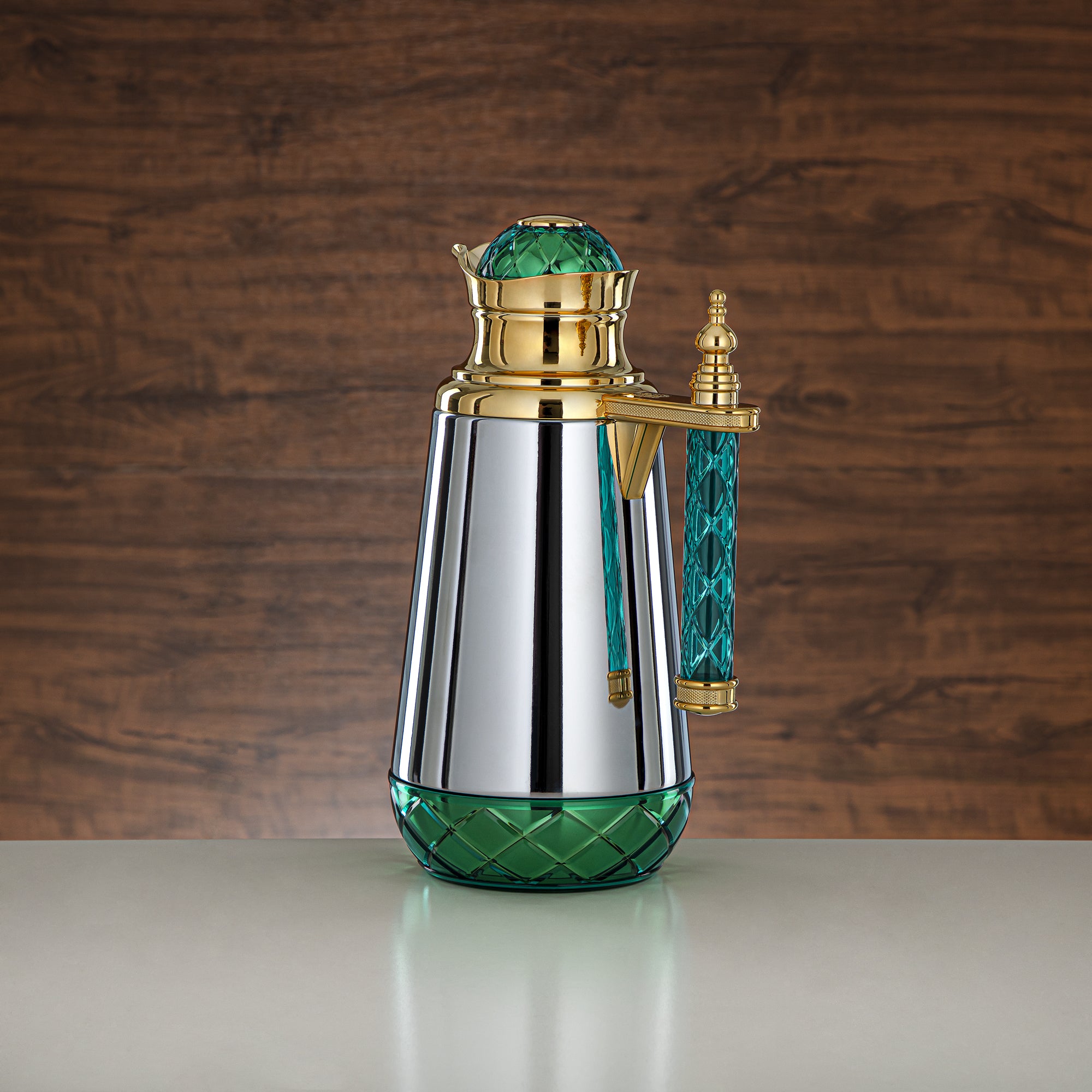 ألمرجان طقم ترامس، زر ضغط، مقبض أكريليك - 0.7 لتر + 1 لتر، فضي، ذهبي وأخضر (CBY+CBZ-CGG) - زجاجات فراغ ترامس