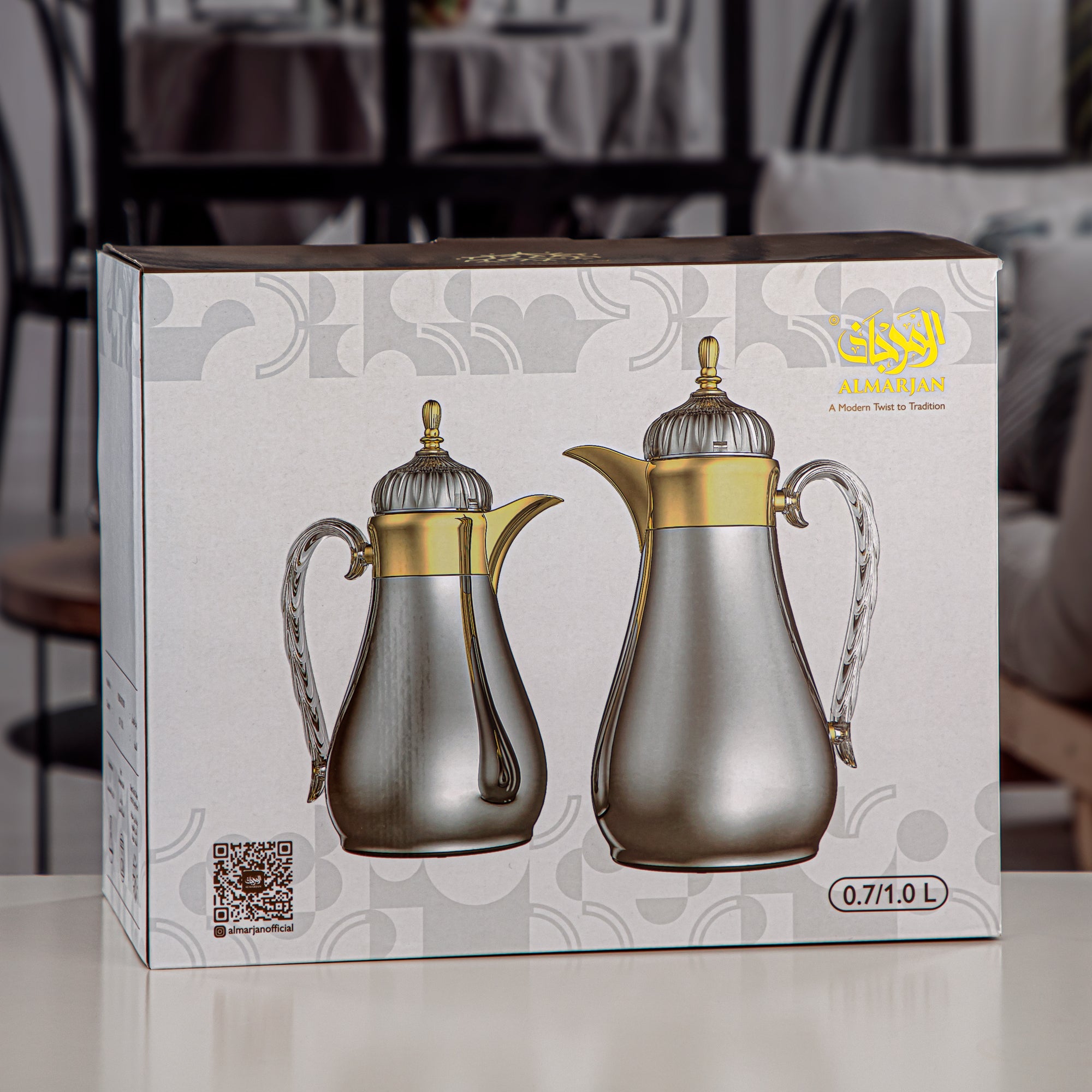 Almarjan Vacuum Flask Set, Push Button, 0.7L + 1L, Pearl White, Gold & Transparent (FG810-070/100 PW/G) - Elegant Vacuum Flask Sets