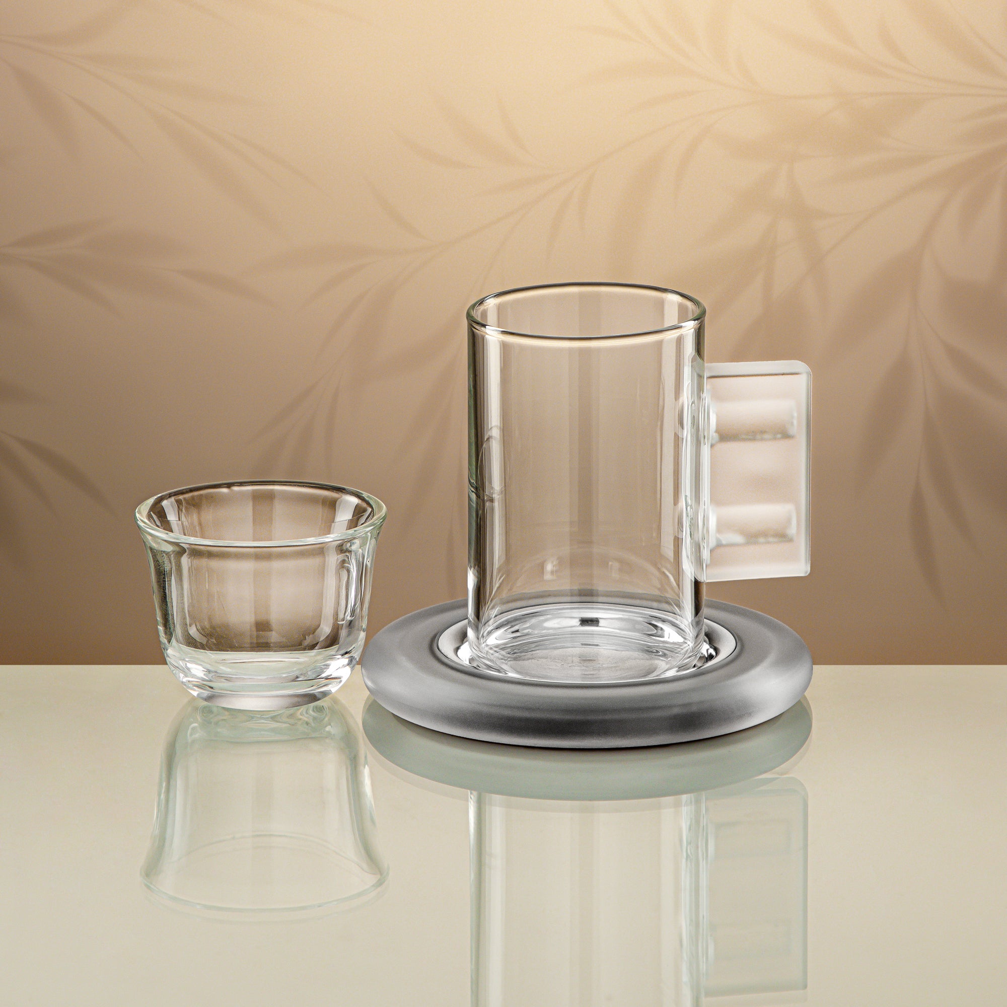 طقم شاي المرجان مكون من 18 قطعة شفاف مع لمسات ضبابية