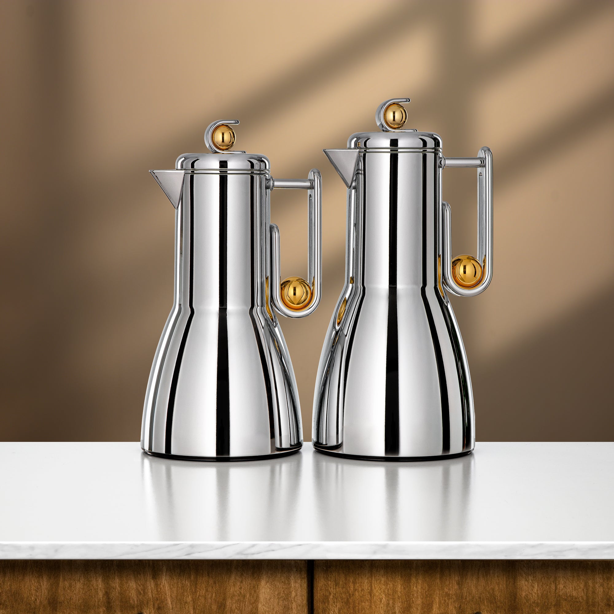 Almarjan Vacuum Flask Set, 2 Pieces – Gold & Silver