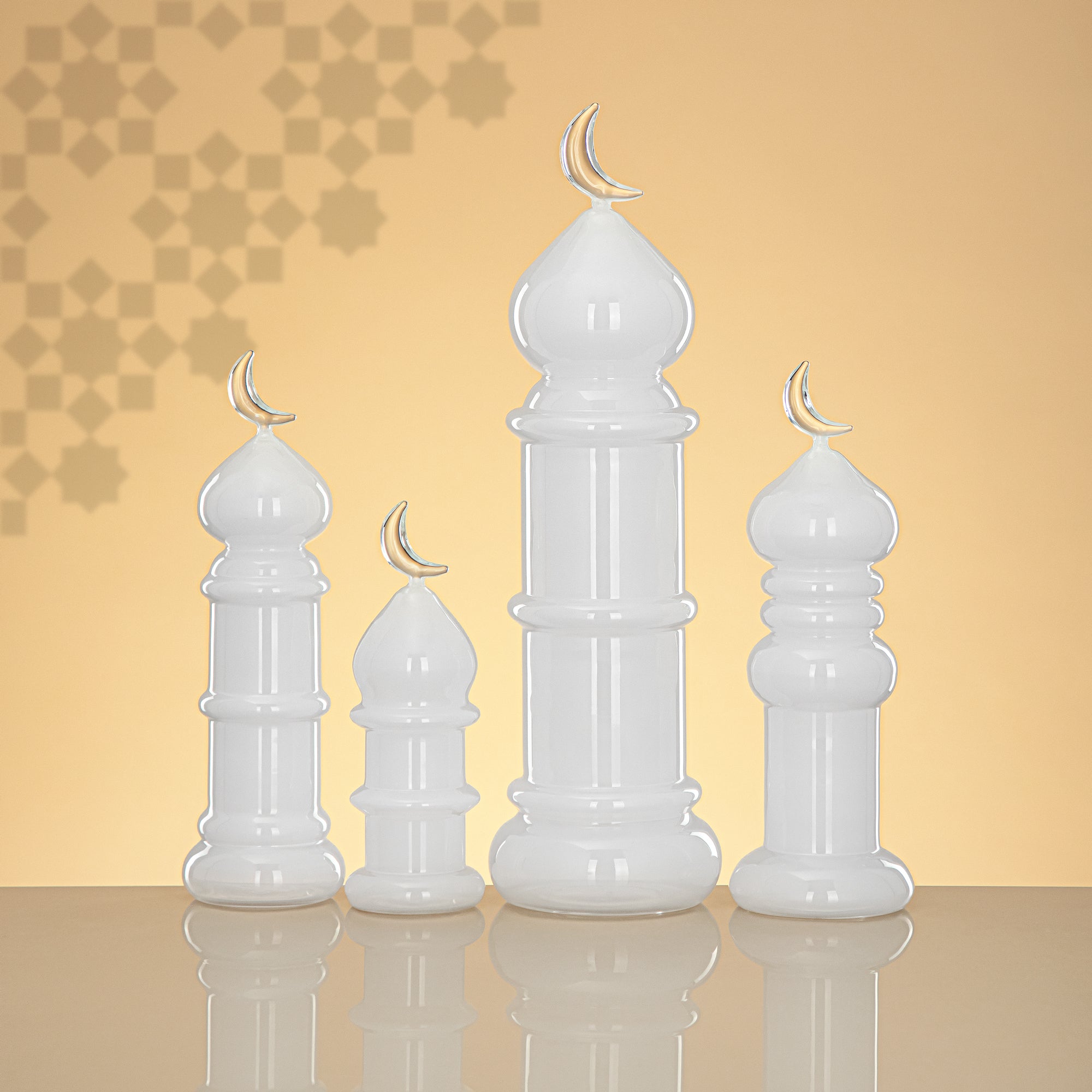 Almarjan Minaret Table Decoration 16.5cm x 6cm White with Clear Crescent Moon – Noor Al Layali
