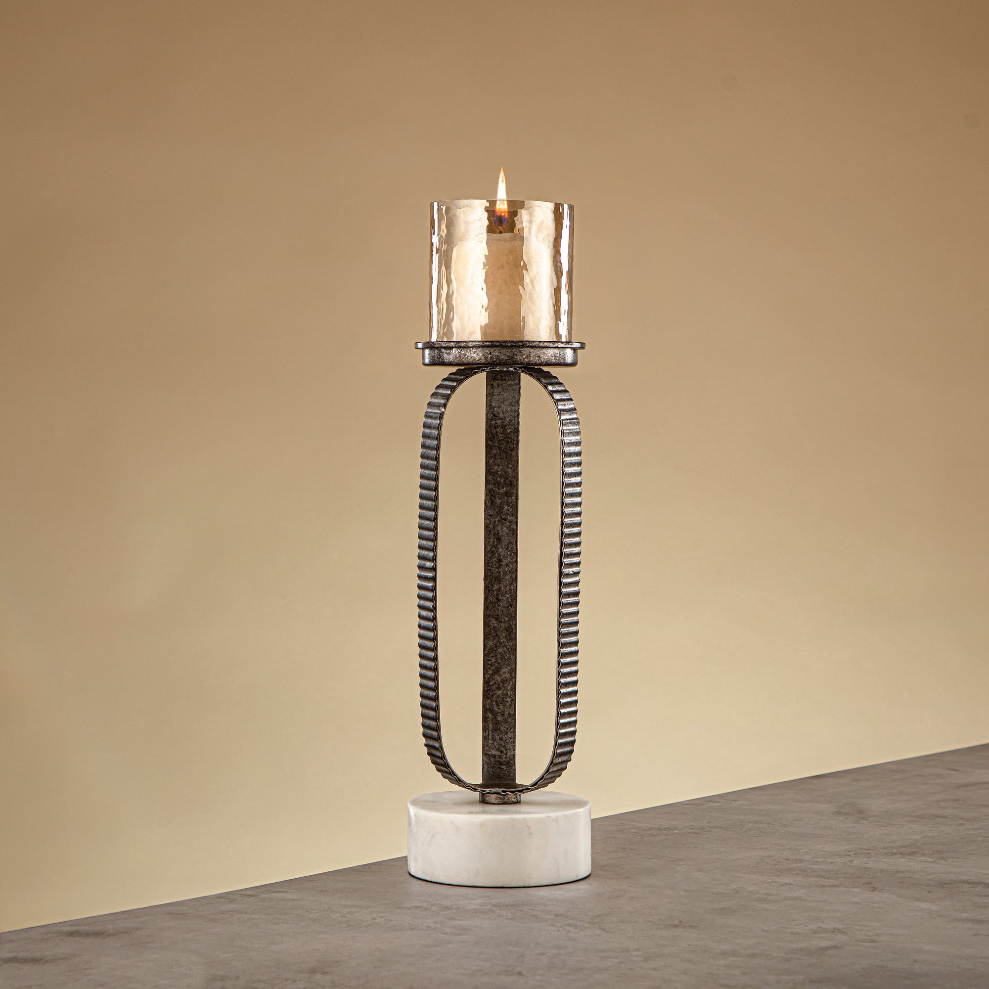 حامل شموع المرجان العمودي 39 سم فضي ريفي