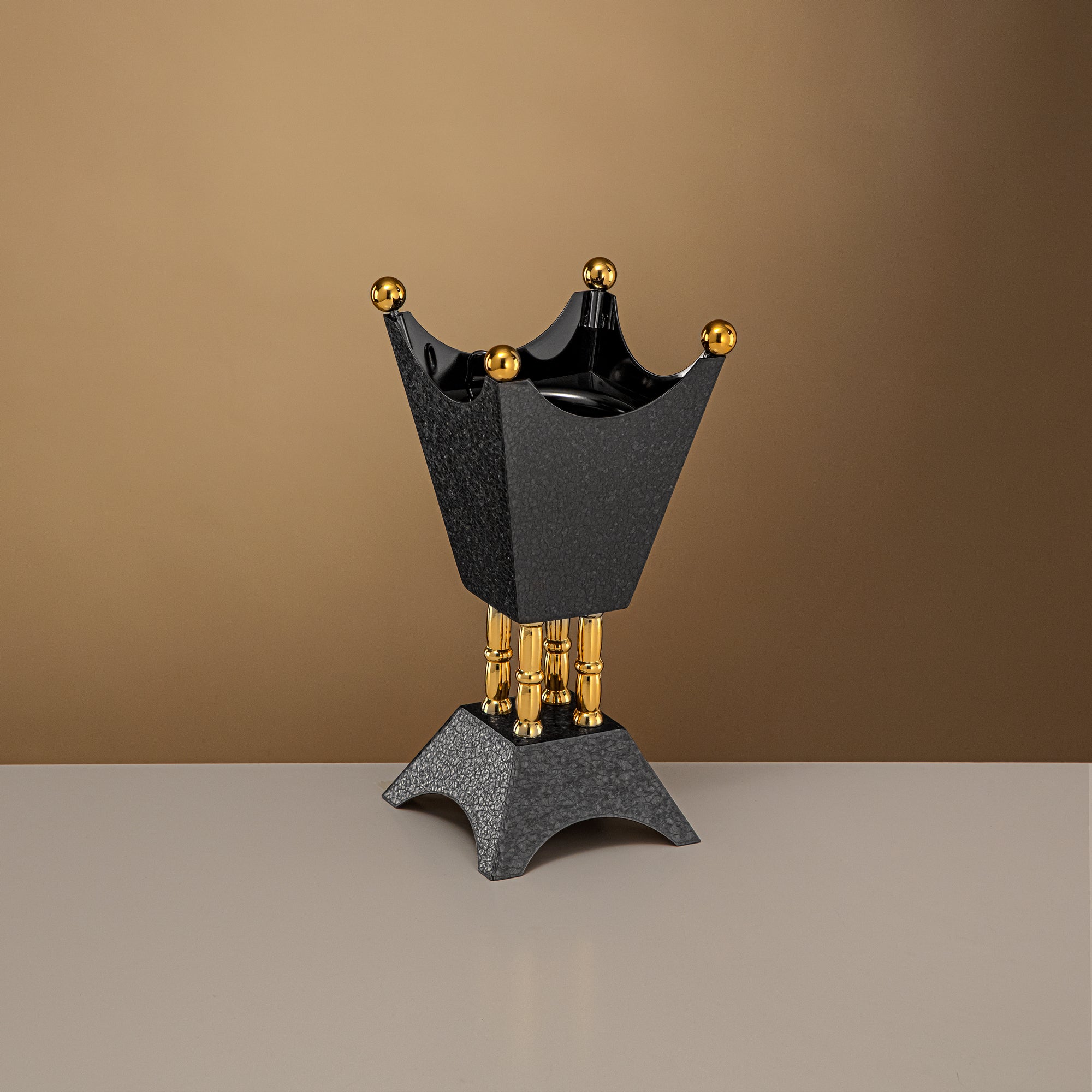 مبخرة المرجان باللونين الأسود والذهبي 22 سم