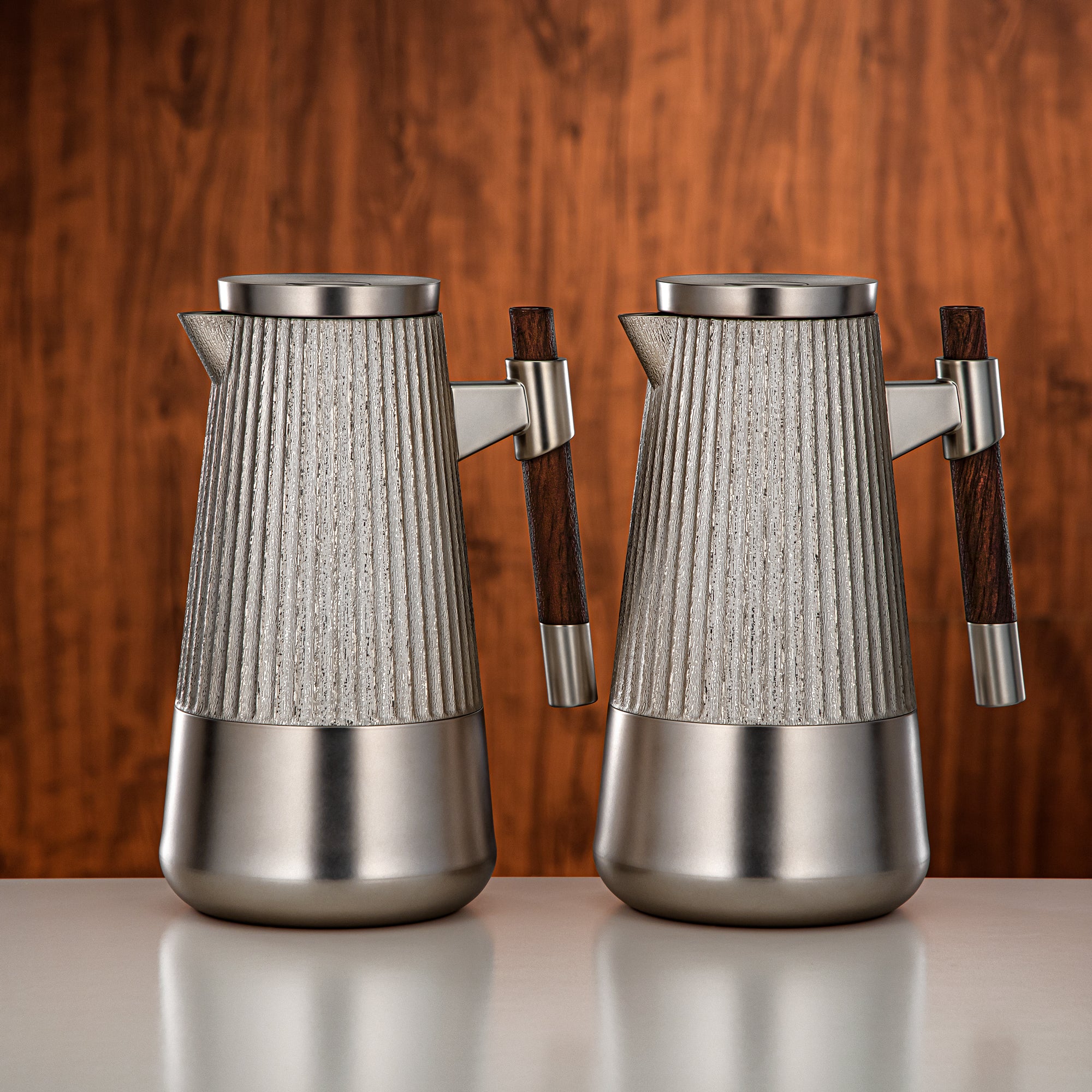 طقم ترامس المرجان 1 لتر + 1 لتر بلمسة نيكل غير لامع وخشب داكن غير لامع