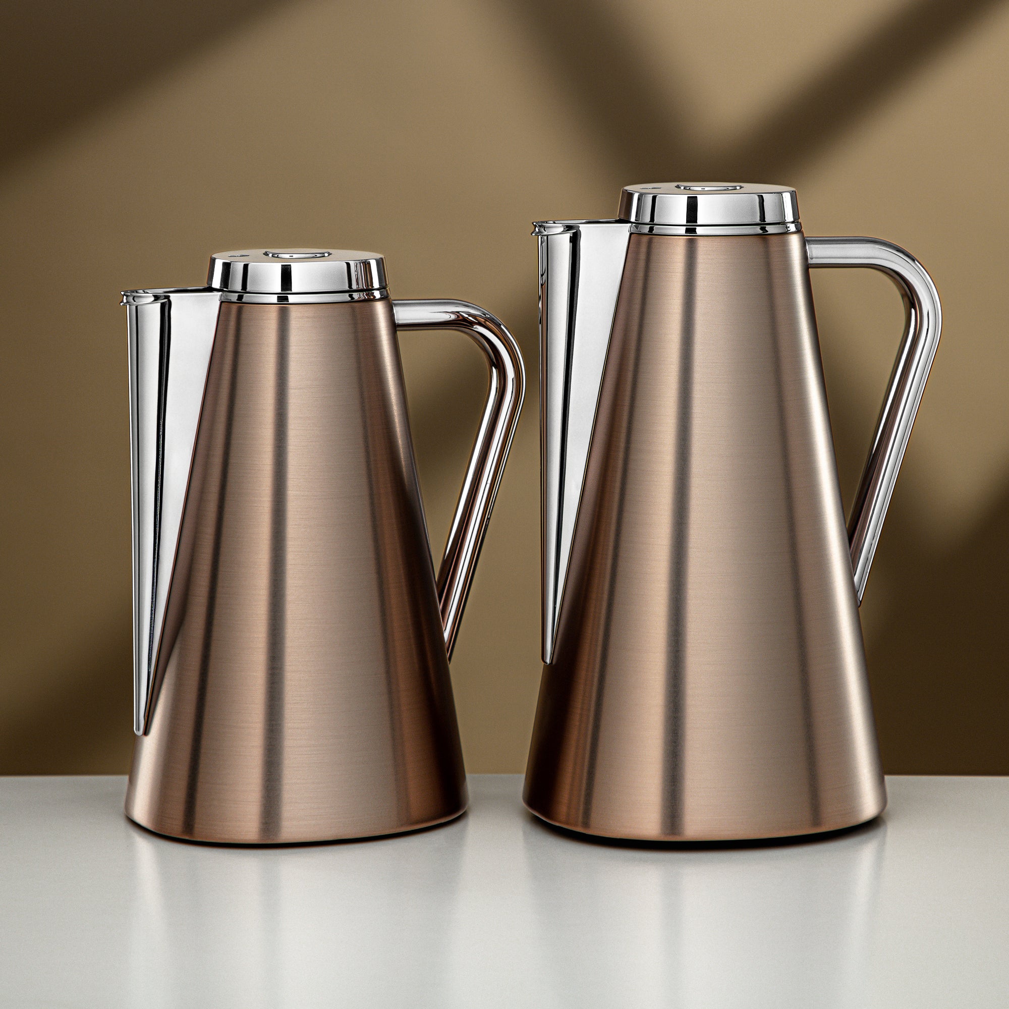 Almarjan Vacuum Flask Set 0.7L + 1L Brushed Bronze & Silver